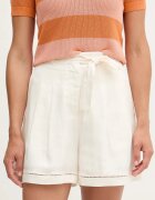 Lacoste pantaloni scurți pentru femei cu lyocell