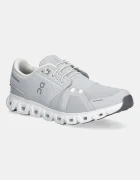 On sneakers CLOUD 6
