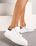  Adidași alb-aurii cu talpă groasă cu inserție din piele întoarsă ecologică și aplicație cu ursuleț metalic Mirnella