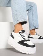  Adidași Alb-Negru pe Platformă Striată Feniora