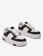  Adidași Alb-Negru pe Talpă Groasă cu Perforație Decorativă și Șireturi Xirea