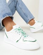  Adidași alb-verde cu inserții strălucitoare și șireturi decorative Horustia