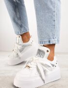  Adidași Albi cu talpă groasă cu inserții metalice și capse Azirra
