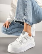  Adidași Albi cu Talpă Groasă cu Perforații și Imprimeu Geometric Deolisa