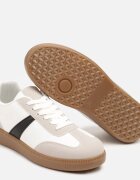  Adidași Albi-Negri în Stil de Teniși Decorați cu o Bandă Elhanis