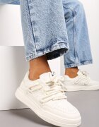  Adidași Bej cu șireturi decorative și aplicație cu Panda Velwisa