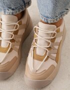  Adidași Bej Închis pe talpă plată groasă din imitație de piele întoarsă decorați cu inserții din piele ecologică Mariatta