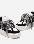  Adidași Negru-Alb cu Talpă Groasă și Șireturi Decorative Edidda