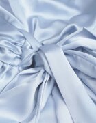 allyson Rochie mini albastră de satin cu decolteu adânc și șiret la spate Liadan