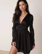 allyson Rochie Mini Neagră din Satin cu Decolteu Adânc și Legare la Spate Liadan