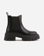 apawwa Botine izolați cu talpă joasă (tip chelsea) cu bieżnik Stephos Negre