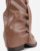 ballada Botine cowboy încrețite maro cu carâmb ce imită piciorul pantalonului Ilosa