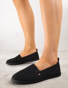 ballada Tenisi Negri Vices cu Fason Clasic sub Glezne Telmira