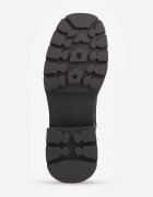 basida Botine cu talpă groasă în stil worker cu ornament metalic Camalia Negre