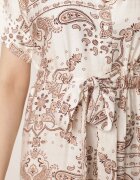 bisou's project Rochie Bej deschis din viscoză cu croială tip cămașă cu elastic în talie și curea din material Brelefia