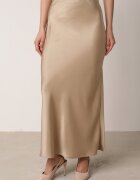 bisou's project Fustă Bej de Satin Maxi Shapas