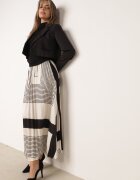 bisou's project Fustă Neagră cu Pliuri Delicate cu Elastic în Talie și Model Geometric Iolantha