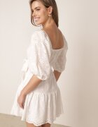 bisou's project Rochie Albă Daphlenia