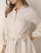 bisou's project Rochie bej tip cămașă încheiată cu nasturi cu curea în talie și mânecă decorativă Rigaudona