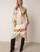 bisou's project Rochie Bej tip plic Kimono cu Model Geometric și Curea Legată Klerossa