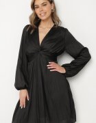 bisou's project Rochie Evazată Neagră Plisată cu Volane și Decolteu în V Aladwen