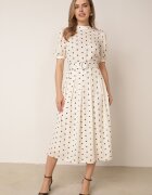 bisou's project Rochie midi bej deschis cu elastic în talie și curea din material textil cu cataramă Maerali