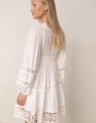 bisou's project Rochie Mini Albă cu Decupaje Ajurate și Bandă Elastică în Talie Raliasa