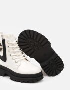  Botine Bej Clibee în Stil Worker Decorate cu Aplicație Metalică Lealinde