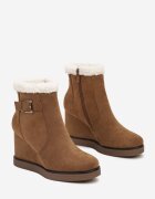  Botine Maro cu talpă compensată Decorate cu blană și cu cataramă Terisse