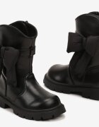  Botine Negre cu Talpă în relief cu Aplicație 3D Textilă în formă de Fundă Amirissa