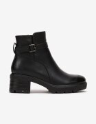  Botine negre cu toc gros decorate cu o curea cu o cataramă mică Rabell