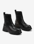  Botine Negre Izolate pe Talpă Reliefată Teralea