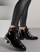  Botine Negre Lăcuite Plate cu Șireturi Mivanna