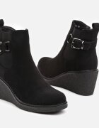  Botine Negre stil Chelsea pe coturn decorate cu o curea Erinnda