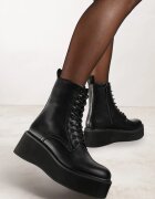  Botine Negre tip Trappers pe Platformă cu Pană Evrisia