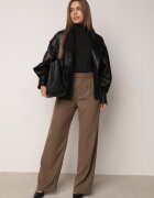 by swan Body Negru