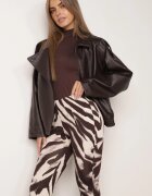 by swan Pantaloni Clopot cu viscoză cu imprimeu animal Drilvina Maro