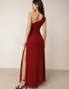 by swan Rochie Asimetrică vișinie Maxi cu tiv evazat și decupaj cu sclipici Acaisa