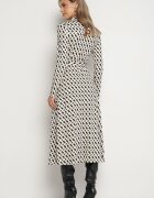 by swan Rochie Bej Bathiphaeia