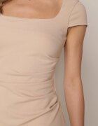 by swan Rochie Bej Midi cu Decolteu Pătrat Revinane