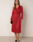 by swan Rochie Bordo Thessothoe
