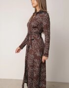 by swan Rochie tip cămașă din vâscoză cu flori și curea Harvina Maro