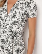 by swan Salopetă Alb-Negru cu Imprimeu Floral cu Mânecă Scurtă și Decolteu în V cu Pantaloni Lungi Nestaanne