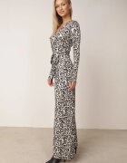 by swan Salopetă Alb-Negru cu Model Ornamental și cu Centură din Material Nireti