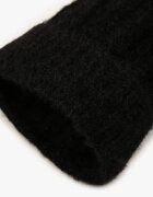  Căciulă Neagră cu Material Striat cu Pompon Vamieska