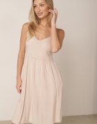 cflo Rochie bej din viscoză cu bretele subțiri cu ajustare decorată cu bandă și broderie Nelrissa
