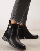 c'm paris Botine elegante în stil Chelsea cu toc plat și aplicație metalică Calenya Negre