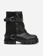 c'm paris Botine Negre cu carâmb care imită o cracă de pantalon Decorate cu curele cu catarame Zevilla