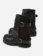 c'm paris Botine Negre cu carâmb care imită o cracă de pantalon Decorate cu curele cu catarame Zevilla