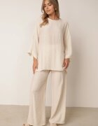  Compleu Bej Viscoză Pantaloni Largi cu Elastic în Talie și Bluză cu Mâneci Liliac Odrina